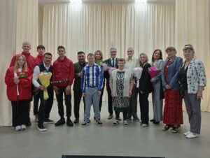 Проживающие посетили концерт артистов белорусской эстрады, посвященный Дню Победы, в г.п. Озаричи